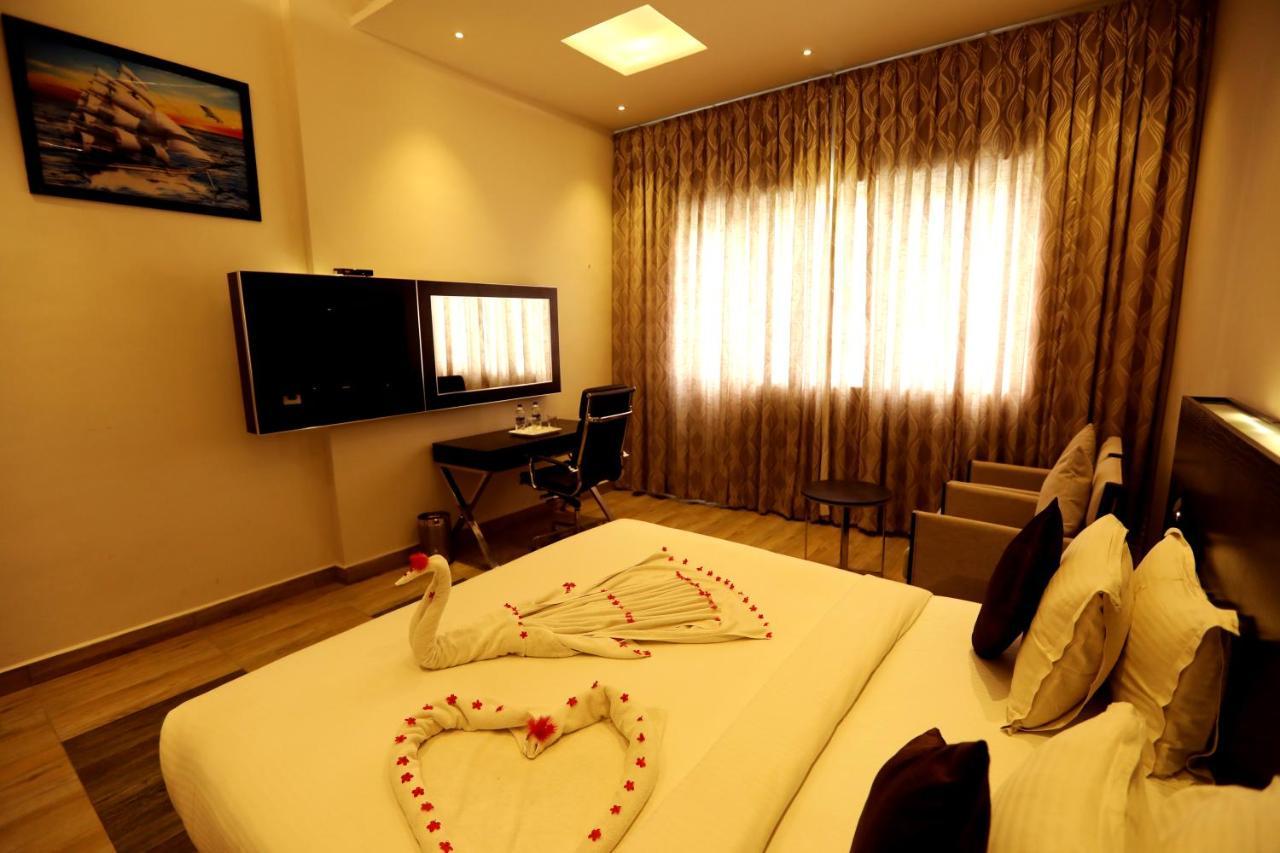 Hotel Queens Inn Velankanni Exterior foto
