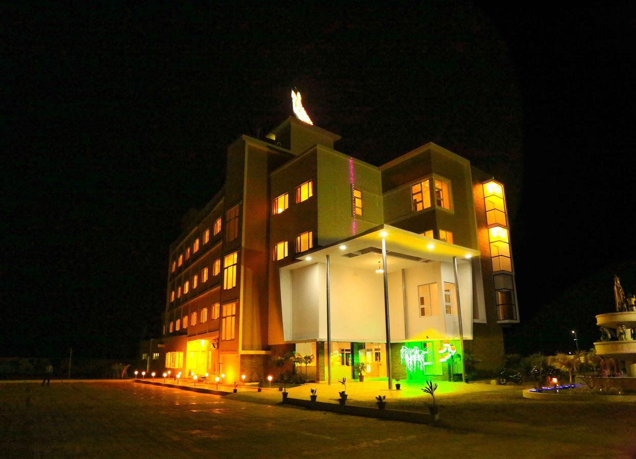 Hotel Queens Inn Velankanni Exterior foto